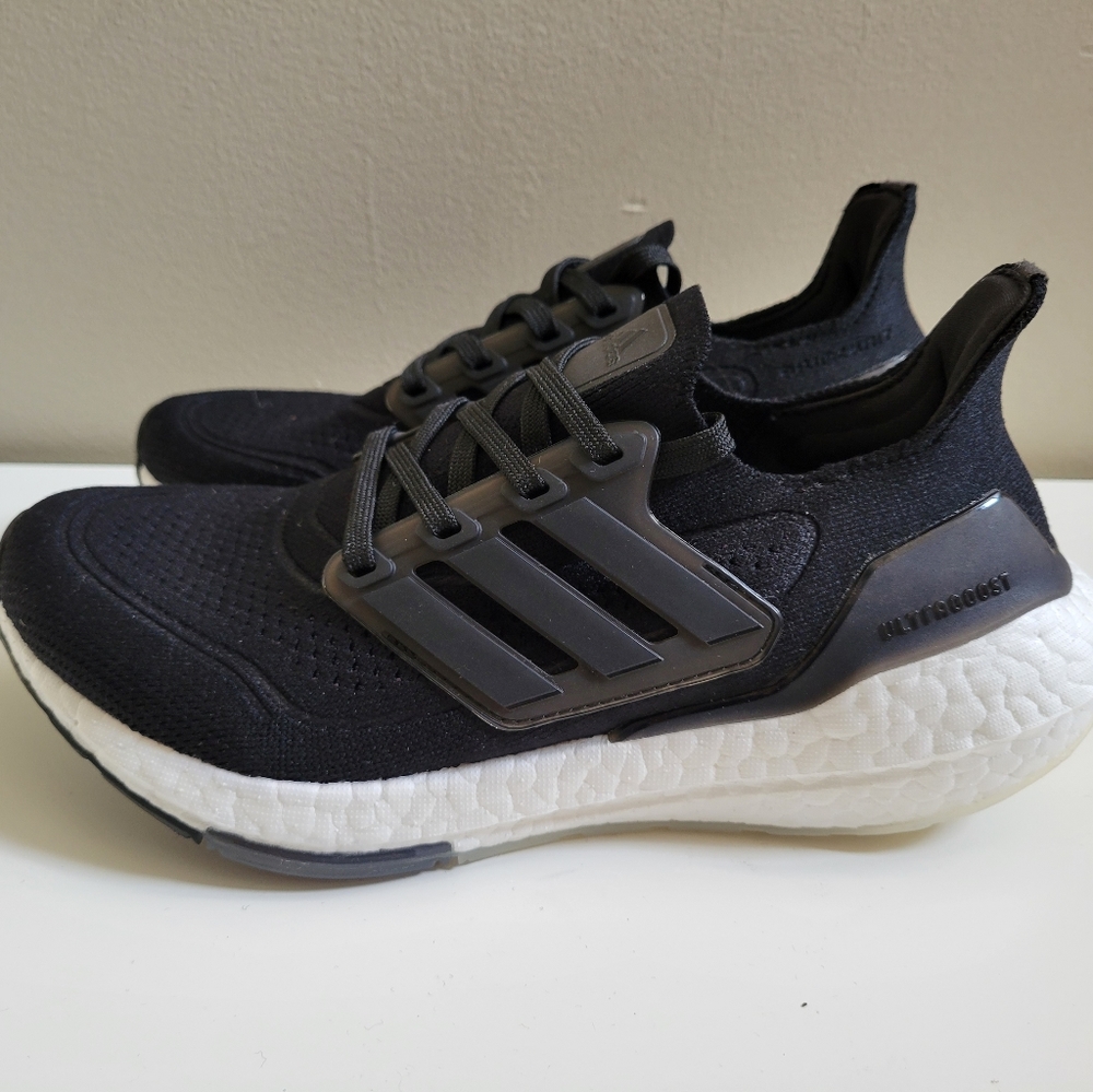 ❤️ Adidas Ultraboost 2022 Core Black